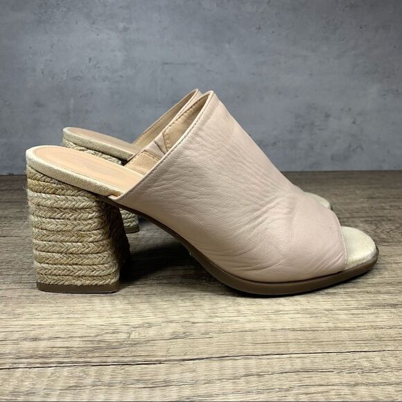 Rockport Women’s Total Motion “Amara” Slides Beige~Size 8.5 - Picture 2 of 9